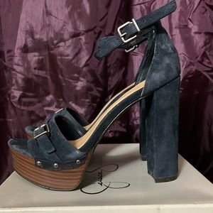 Size 7.5 Jessica Simpson dark blue suede platforms!